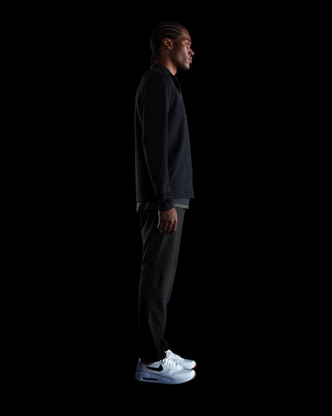 Nike Victory Men's Dri-FIT 1/2-Zip Golf Top Product Image