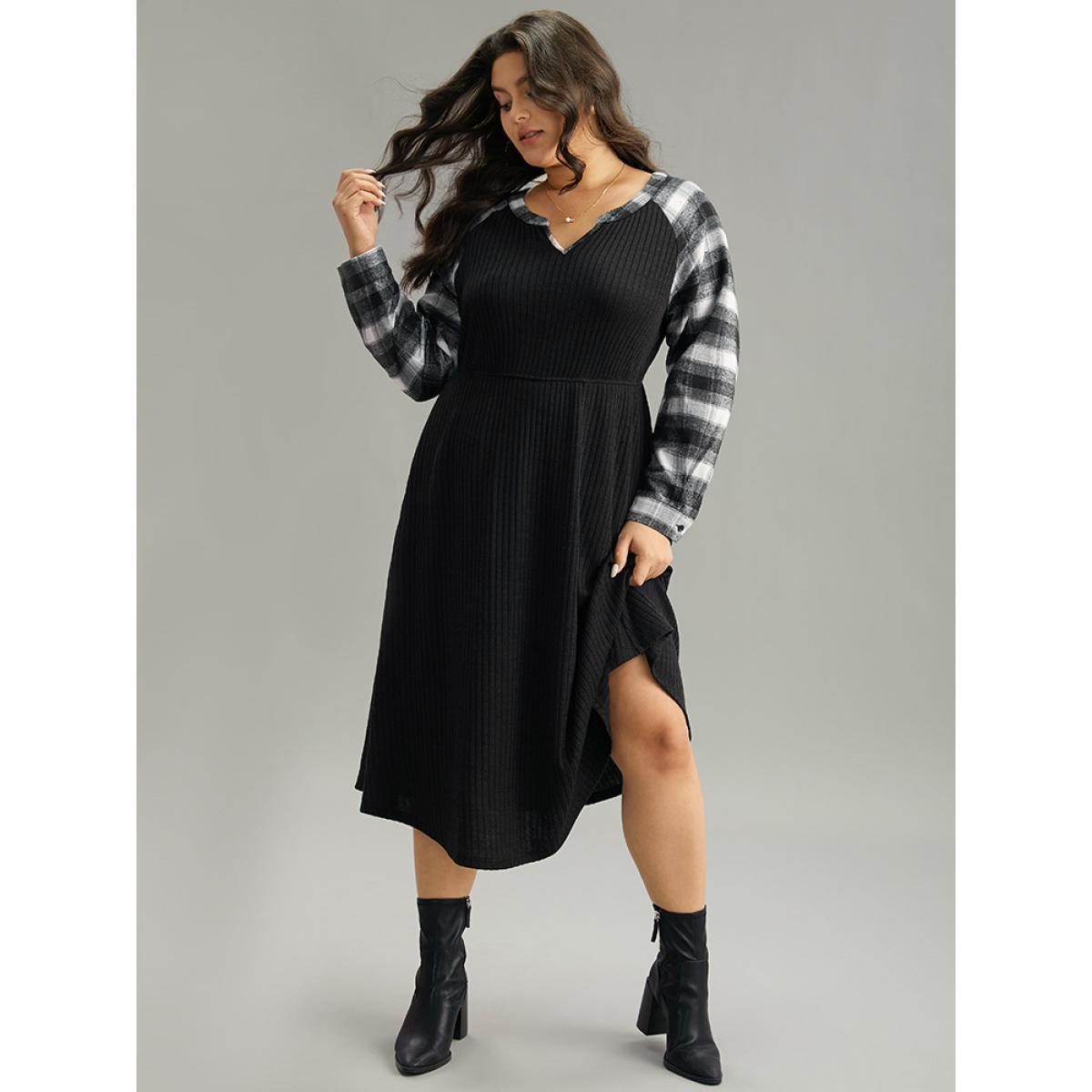 Plus Size Rib Knit Plaid Patchwork Pocket Notched Dress Black Women Casual Patchwork Notched collar Long Sleeve Curvy Midi Dress BloomChic 10/M Product Image