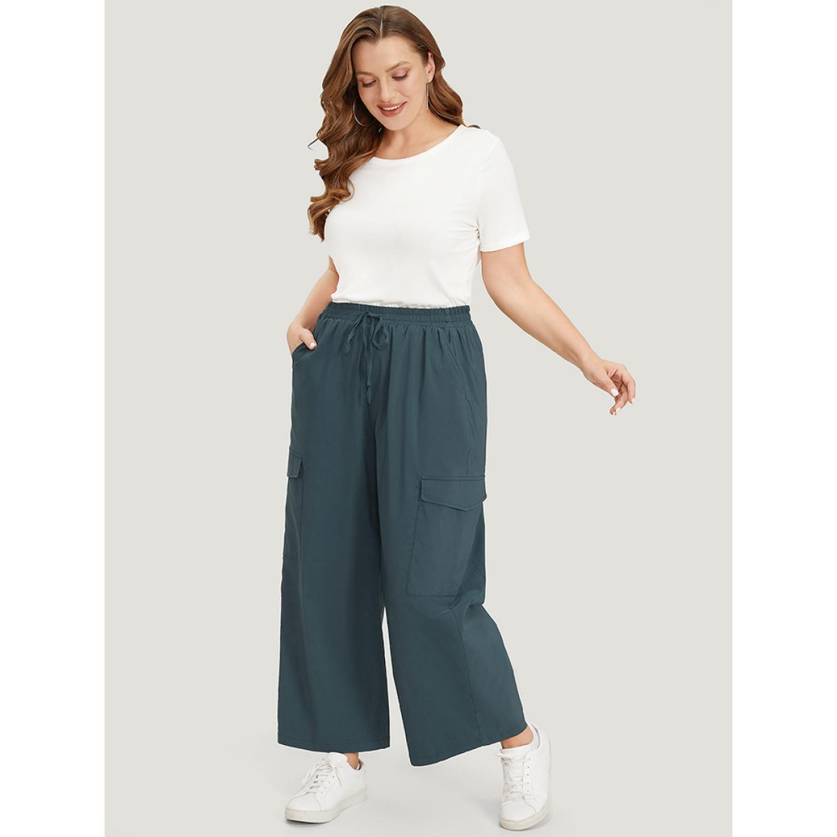 Plus Size Plain Drawstring Patched Pocket High Rise Pants Women DarkGreen Casual Straight Leg High Rise Dailywear Pants BloomChic 26/4X Product Image