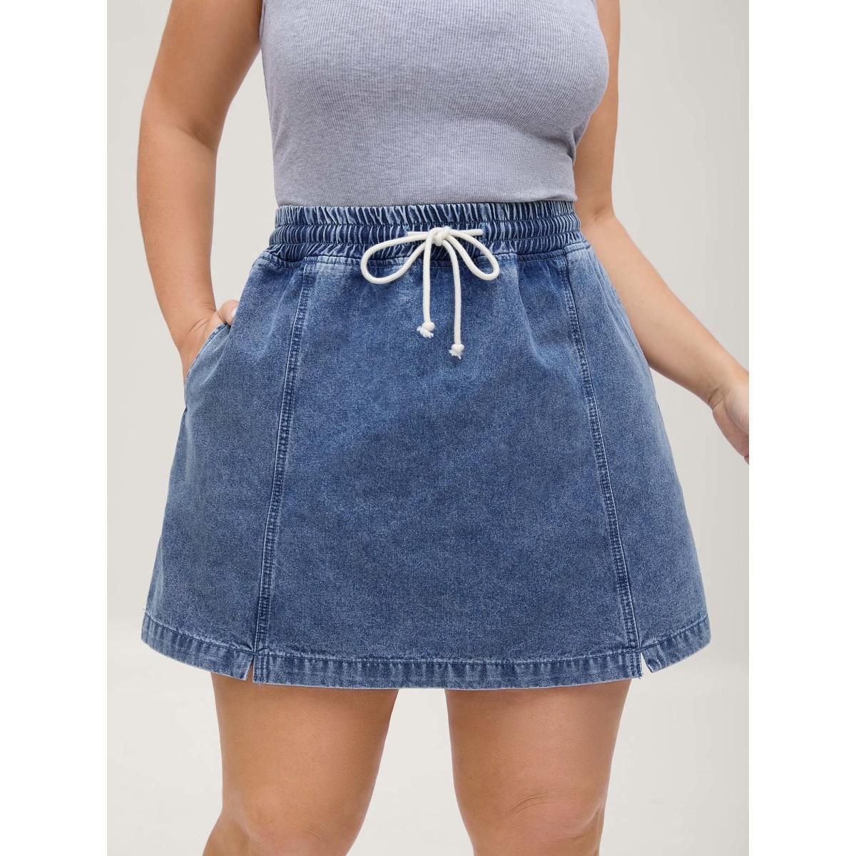 Plus Size Pull-On Drawstring Denim Skort Women Midblue No stretch Everyday-Casual Slanted pocket Denim Shorts BloomChic 28/5X Product Image