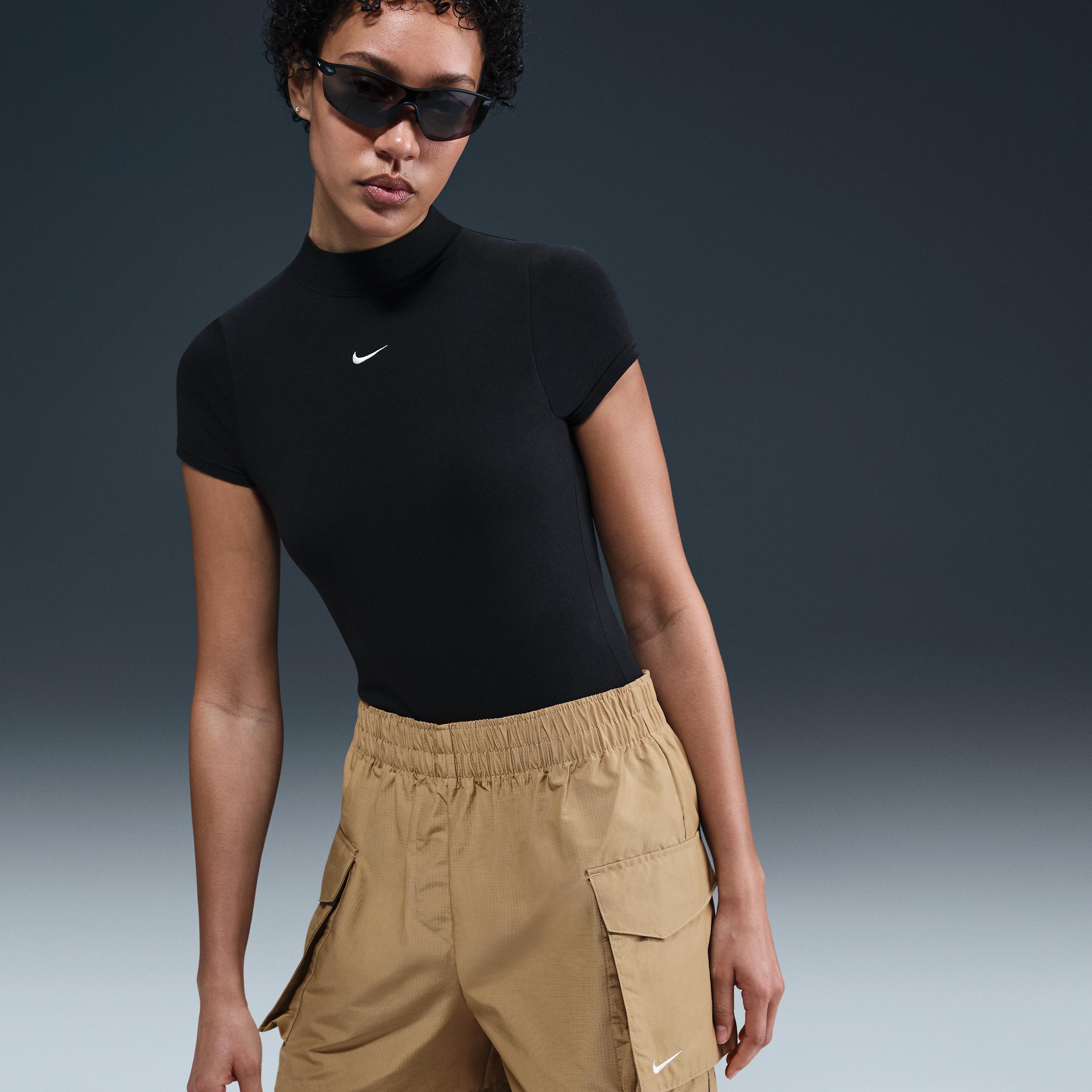 Women's Nike Sportswear Essential Woven High-Waisted 5" Cargo Shorts Product Image