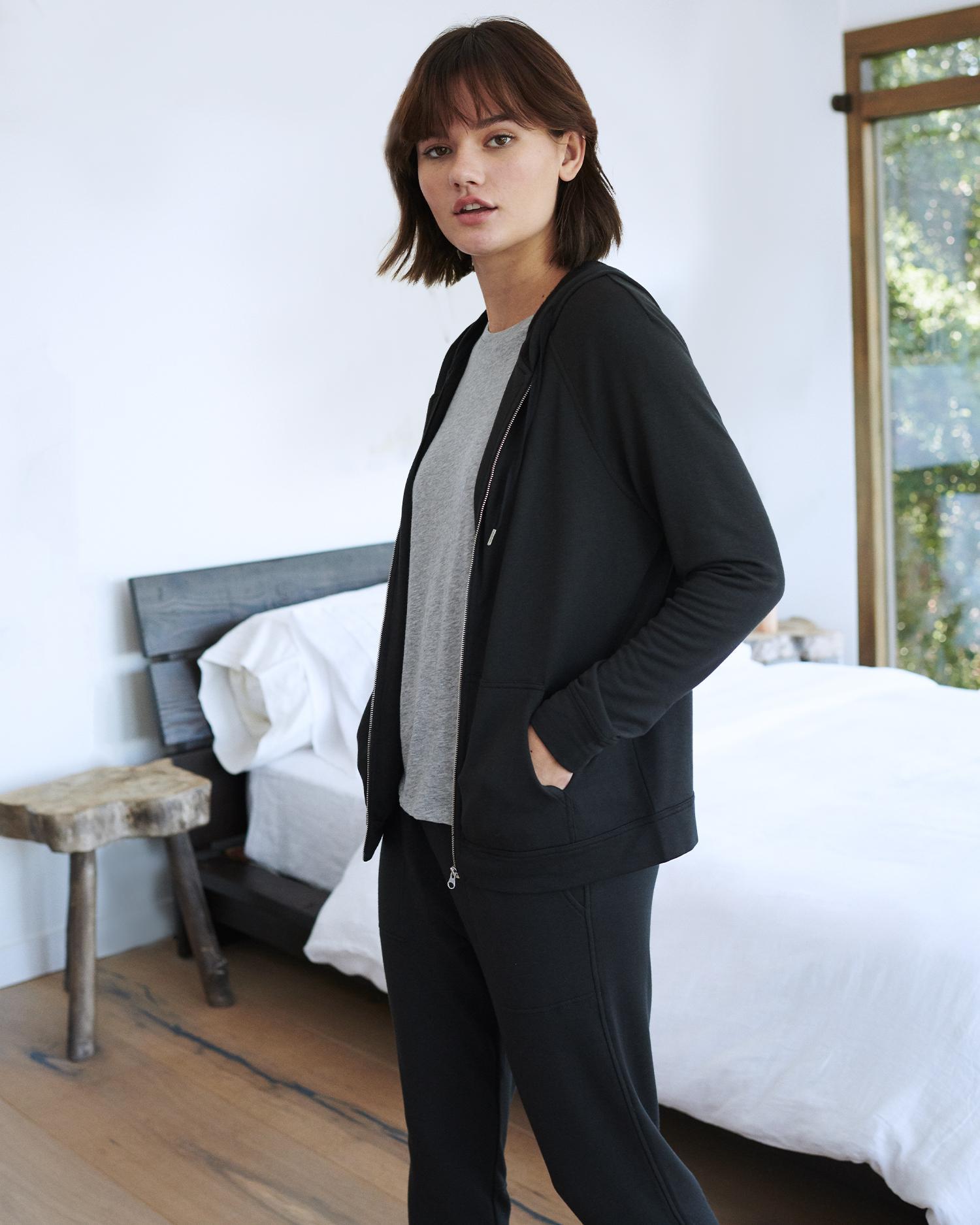 Quince | Women's SuperSoft Fleece Zip Up Hoodie Jacket Lenzing Modal Product Image