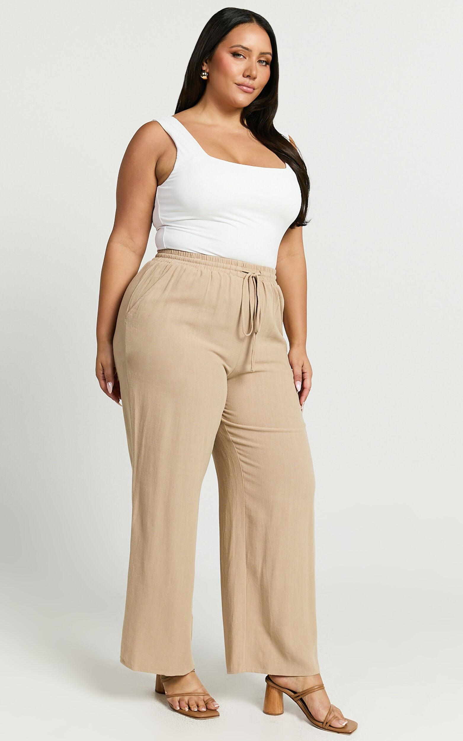 Cenia Top - Square Neck Sleeveless Tank in Cream Product Image