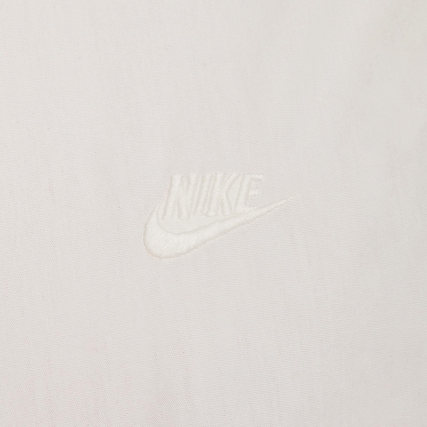 Nike Club Men's Short-Sleeve Button-Down Shirt Product Image