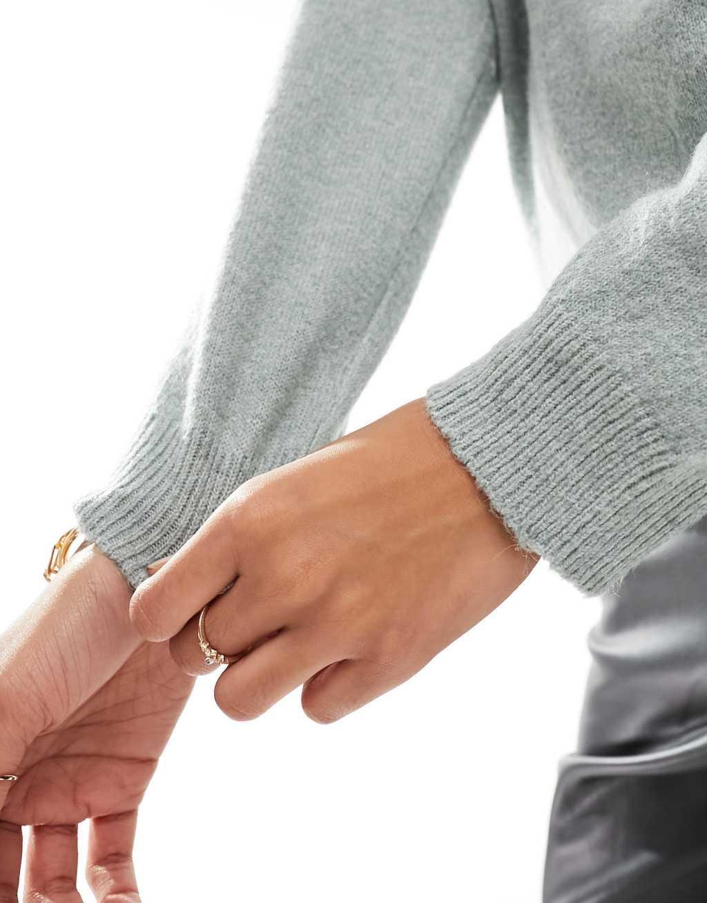 Only crew neck sweater Product Image