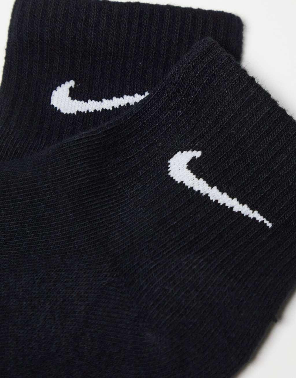 Men's Nike 6-Pack Everyday Plus Cushion Ankle Training Socks, Size: 6-8, Black Product Image