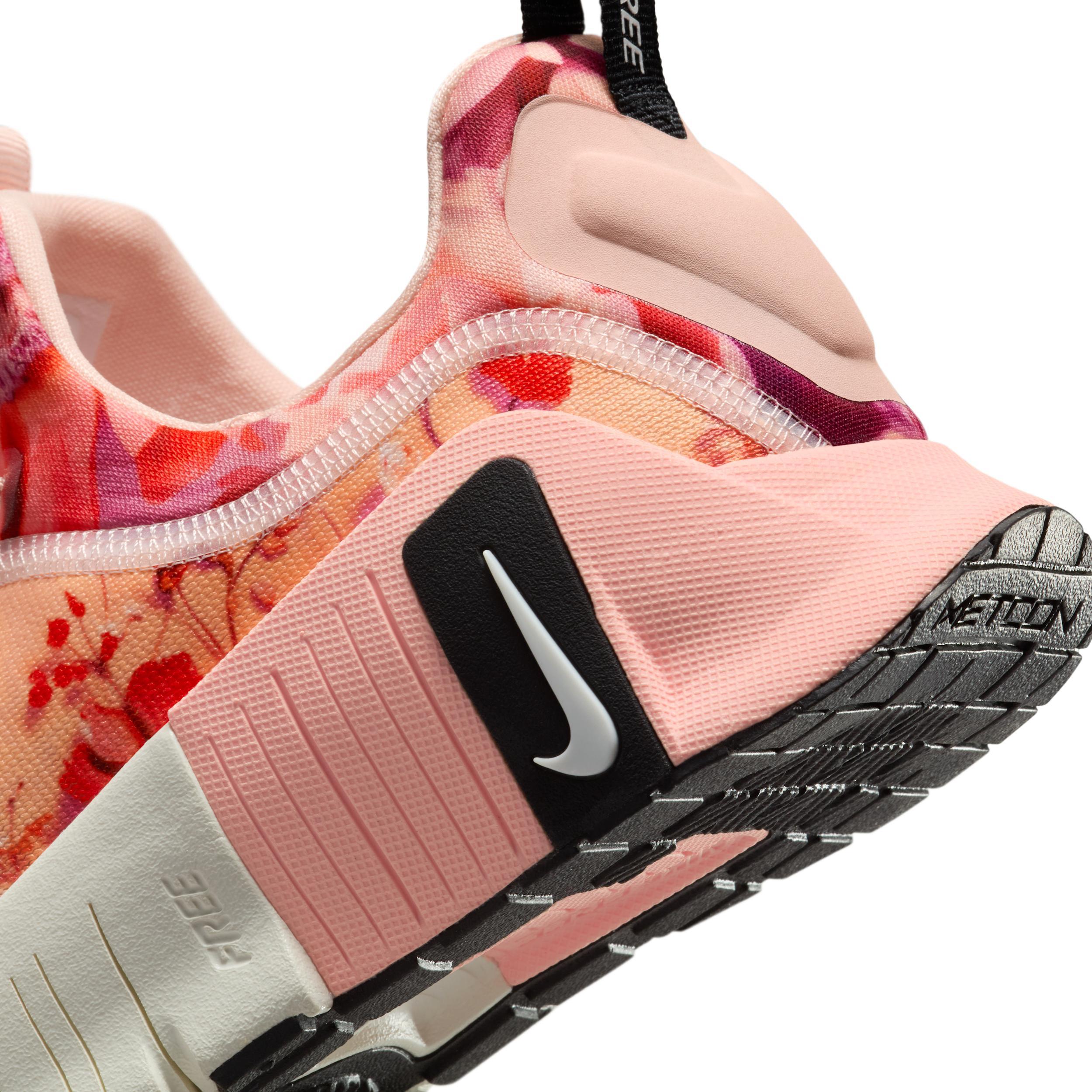 Nike Women's Free Metcon 6 AMP Workout Shoes Product Image