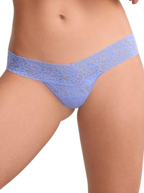 Signature Lace Low-Rise Thong Product Image