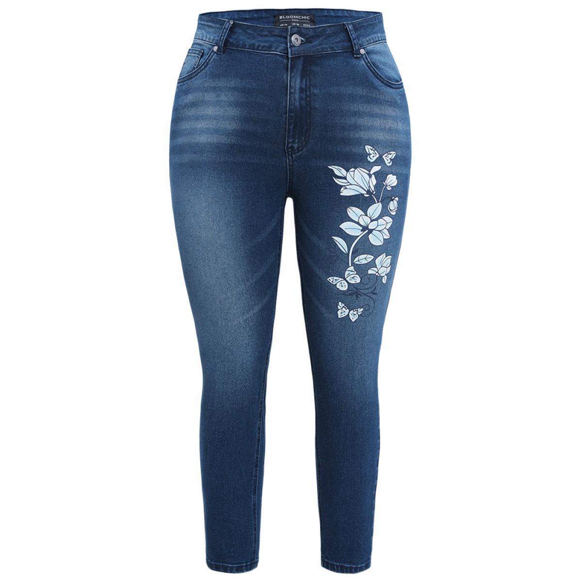 Plus Size Floral Print Very Stretchy Dark Wash Jeans Women Blue Elegant Floral Printed High stretch Pocket Jeans BloomChic 20/2X Product Image