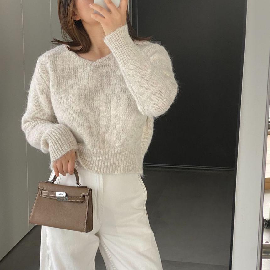 V-Neck Plain Fluffy Cropped Sweater Product Image