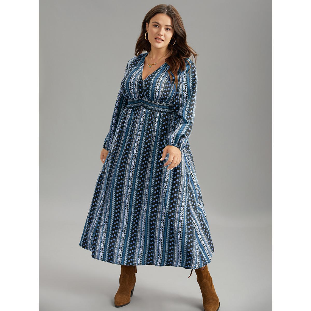 Plus Size Bandana Print Wrap Shirred Dress DarkBlue Women Resort Elastic cuffs V-neck Long Sleeve Curvy Midi Dress BloomChic 26/4X Product Image