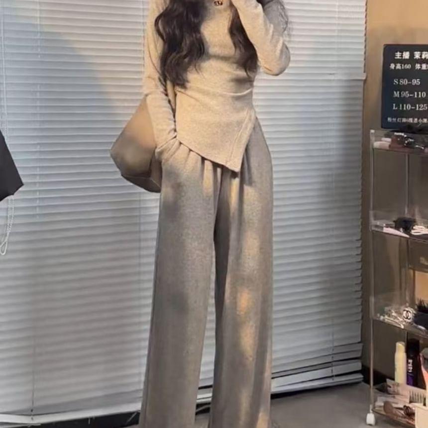 Set: Long-Sleeve Crew Neck Asymmetrical Slim Fit Tee + Elastic Waist Loose Fit Sweatpants Product Image
