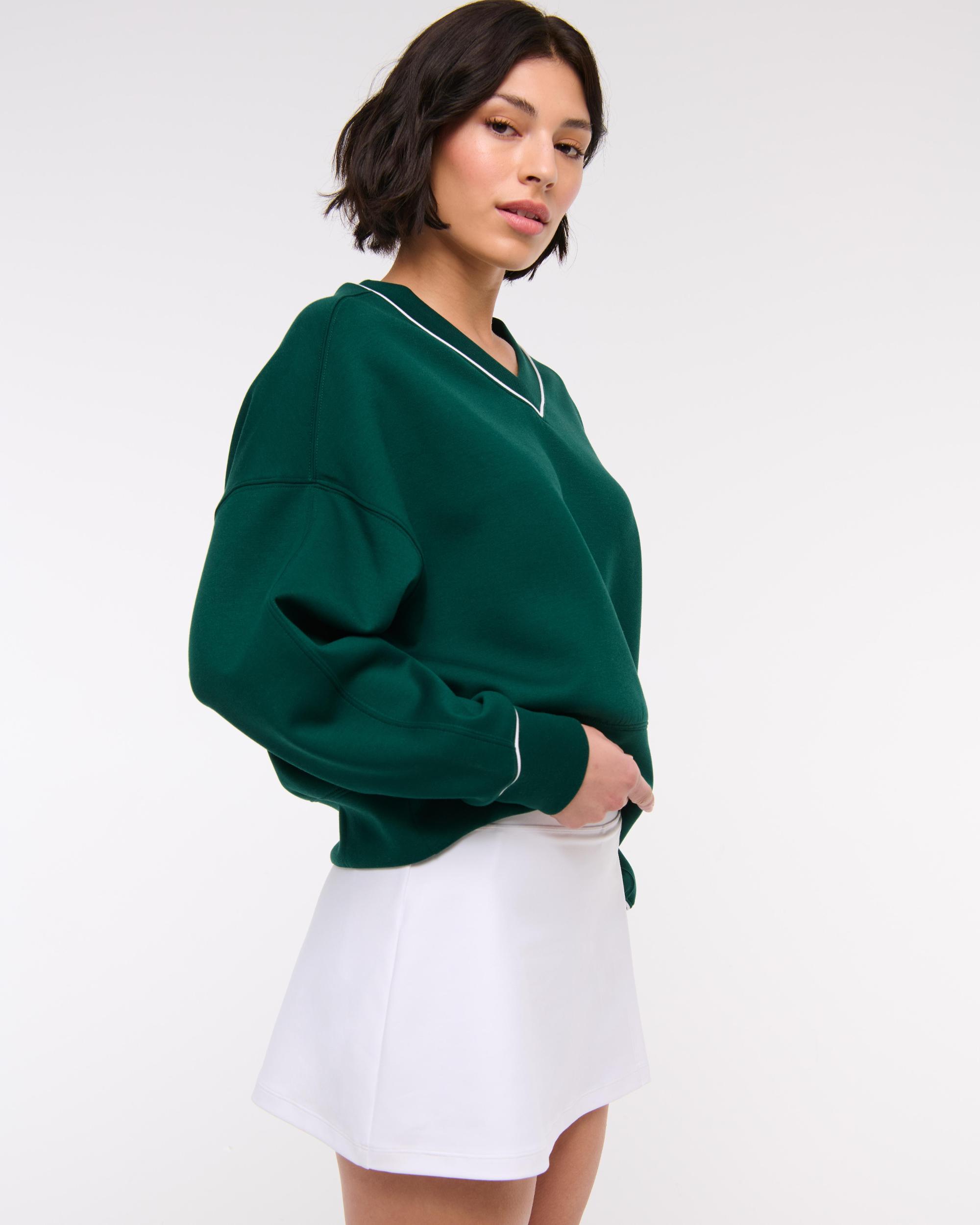 YPB neoKNIT V-Neck Product Image