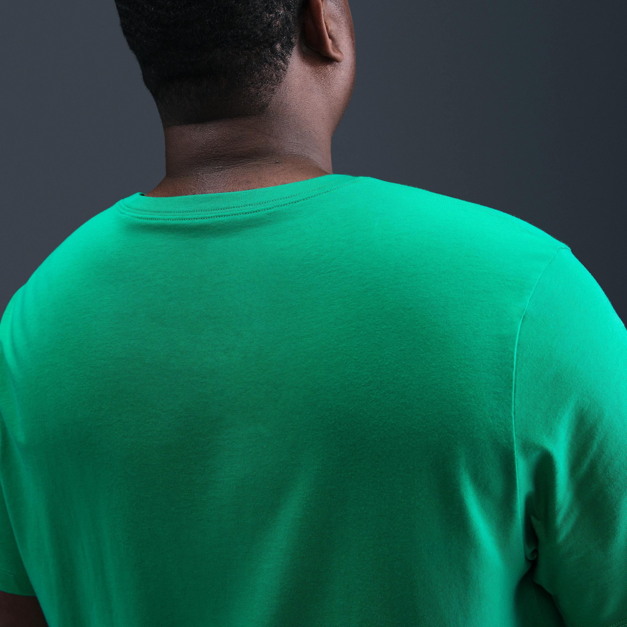 Nike Sportswear Club Men's T-Shirt Product Image
