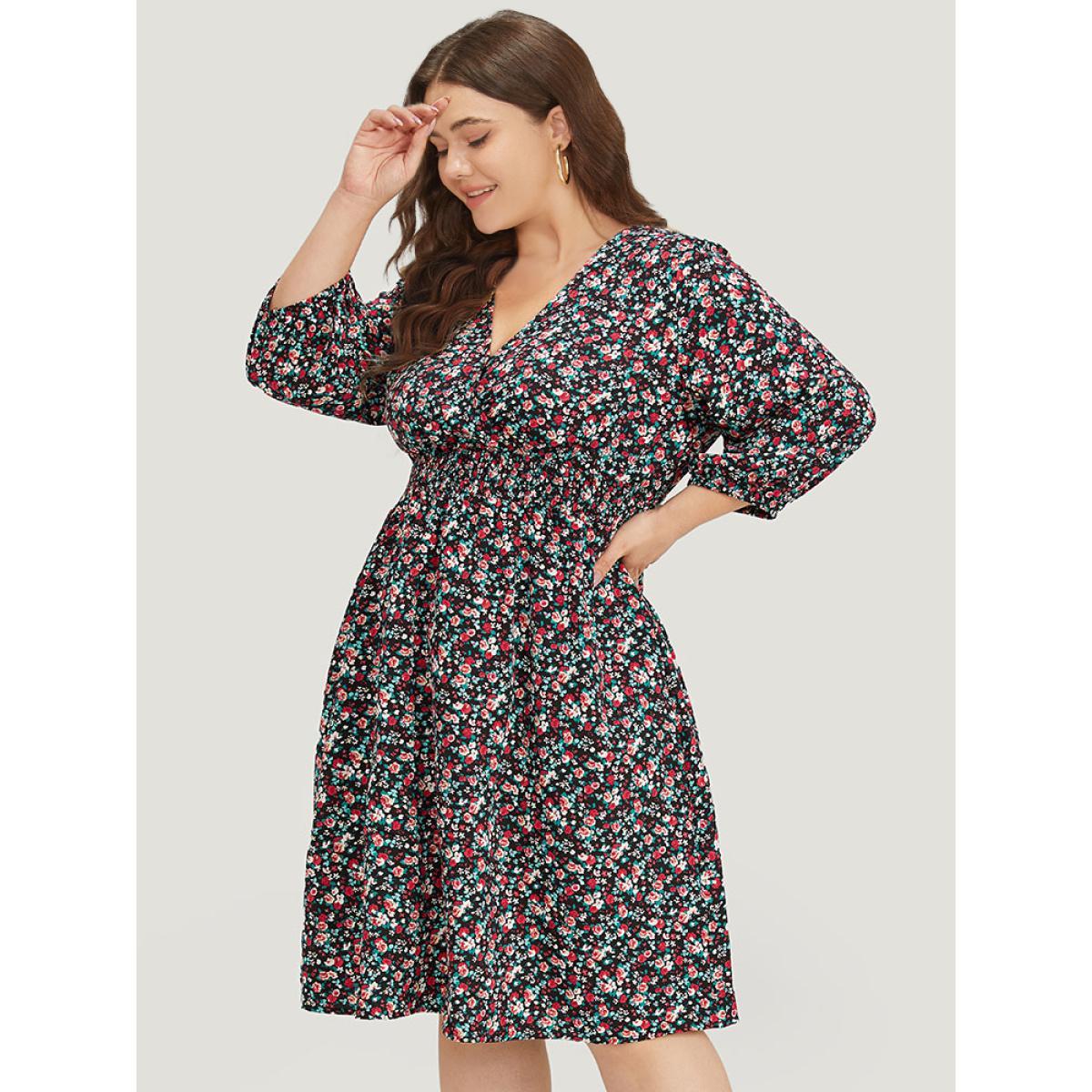 Plus Size Ditsy Floral Shirred Pocket Lantern Sleeve Dress Black Women Elegant Elastic cuffs V-neck Elbow-length sleeve Curvy Midi Dress BloomChic 26/4X Product Image