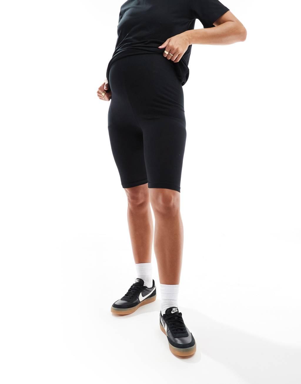 Mamalicious Maternity t-shirt and short set in black Product Image