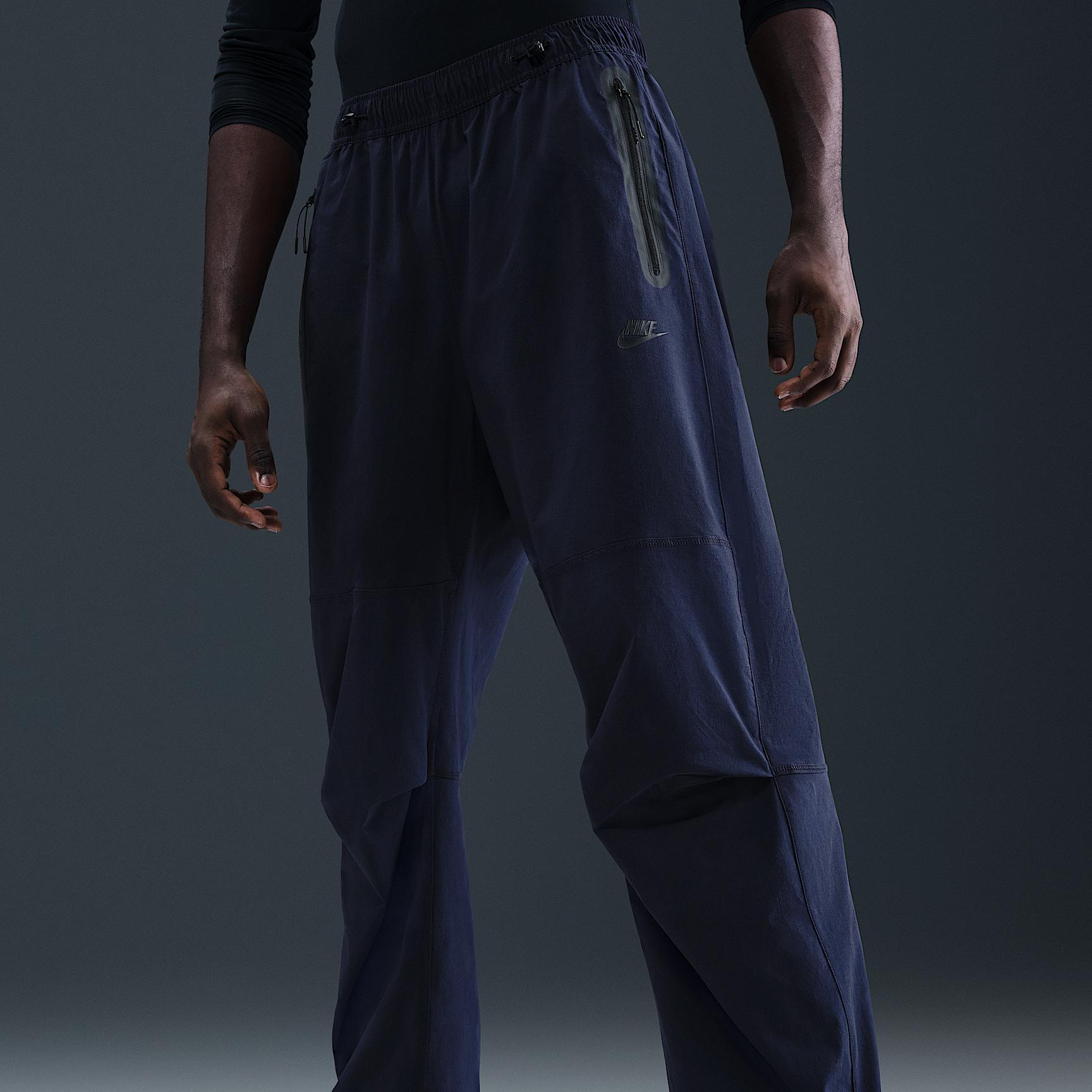 Nike Tech Men's Woven Oversized Pants Product Image