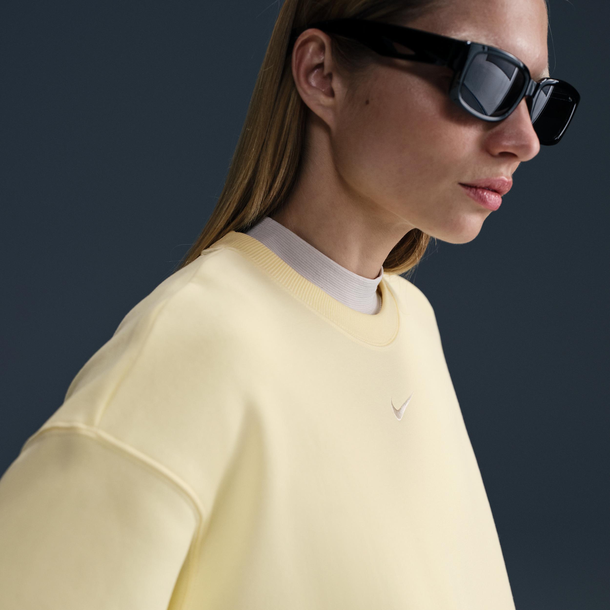 Women's Nike Sportswear Phoenix Fleece Oversized Crew-Neck Sweatshirt Product Image