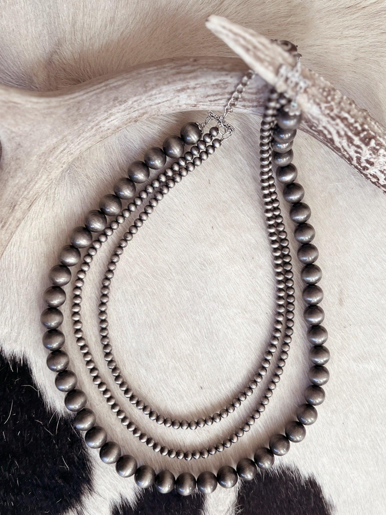 Big To Small Navajo Beaded Necklace Product Image
