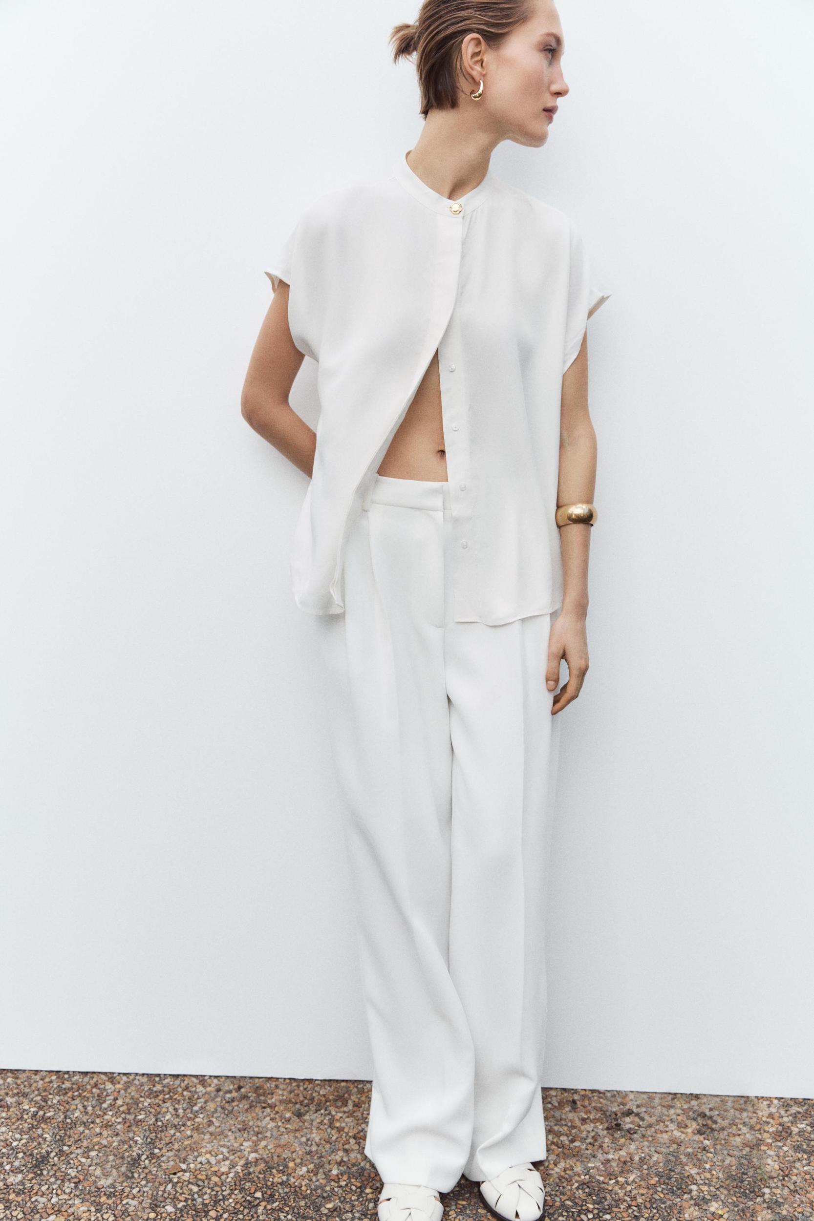FLOWY CREPE TOP Product Image