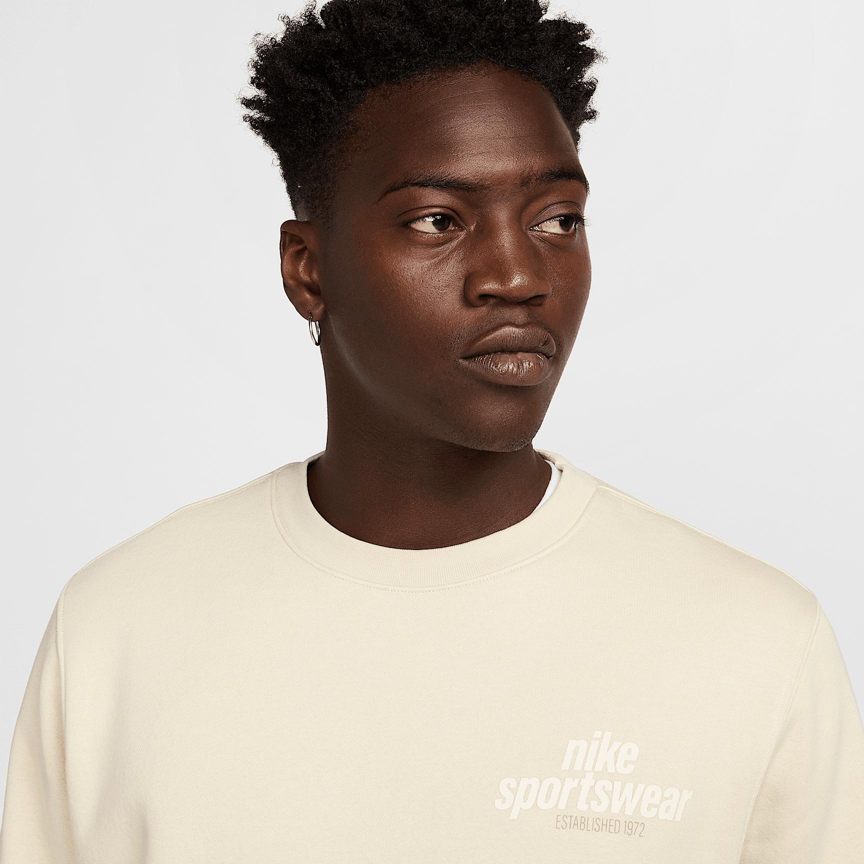 Nike Men's Club Fleece Crew Product Image