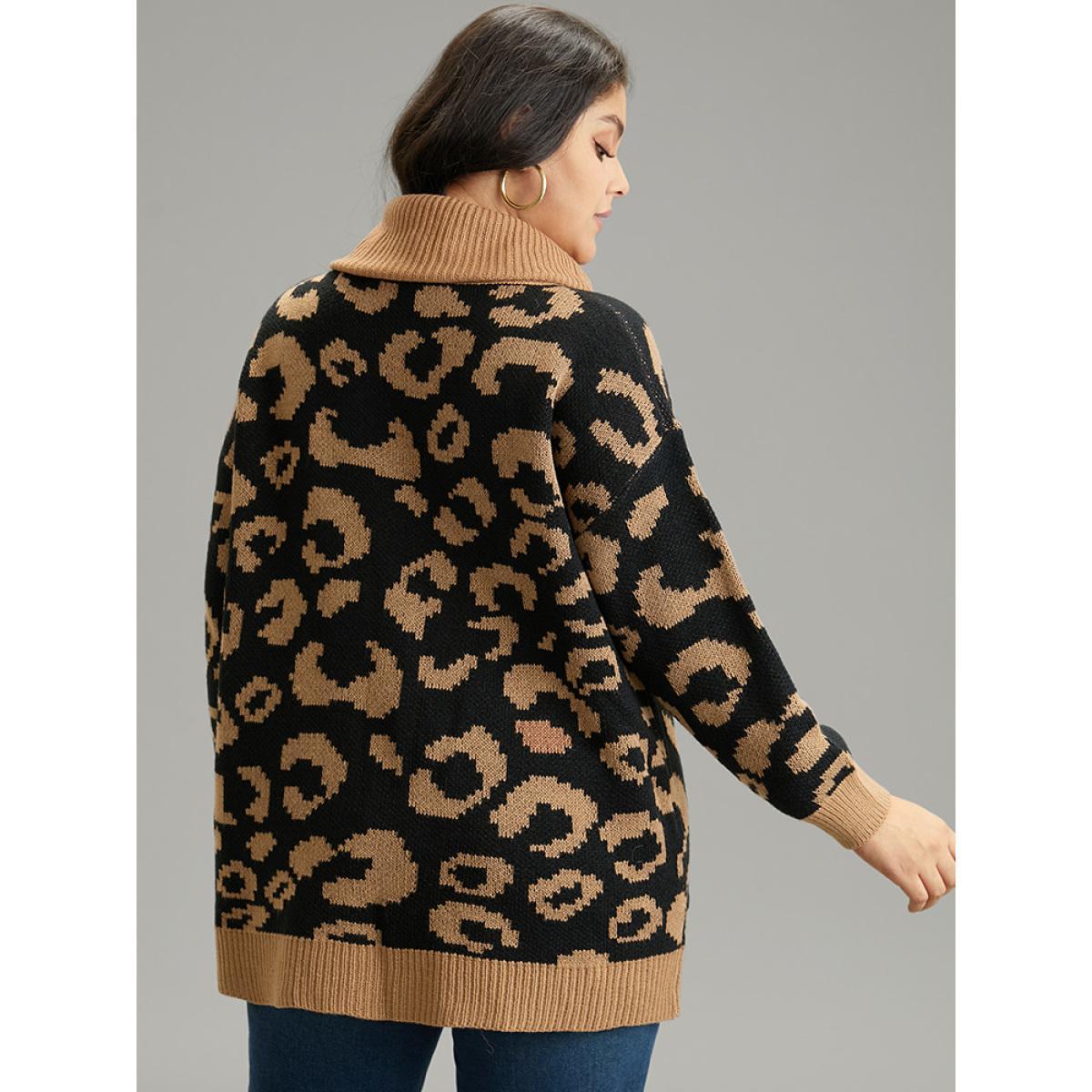 Plus Size Leopard Contrast Jacquard Turtleneck Pullover Bronze Women Casual Loose Long Sleeve Turtleneck Dailywear Pullovers BloomChic 18-20/2X Product Image