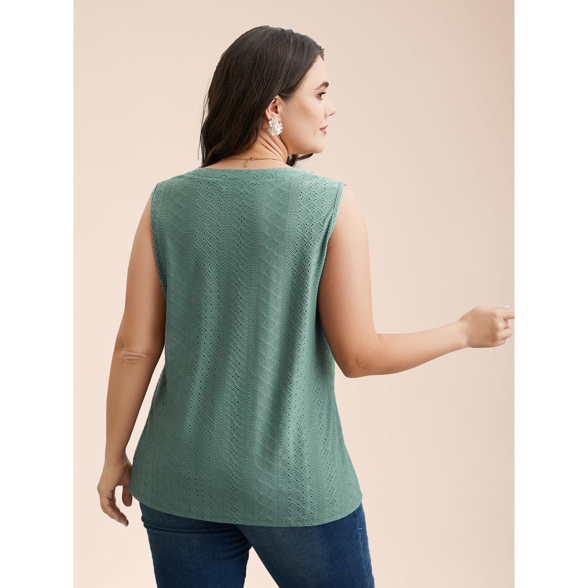 Plus Size Front Plicated Textured Notched Collar Vest Women Greenbean Elegant Texture Flat collar with V-notch Everyday Tank Tops Camis BloomChic 28/5X Product Image