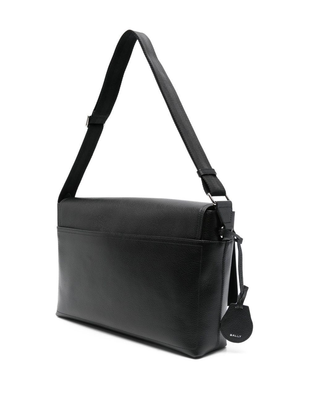 Capitol leather messenger bag Product Image
