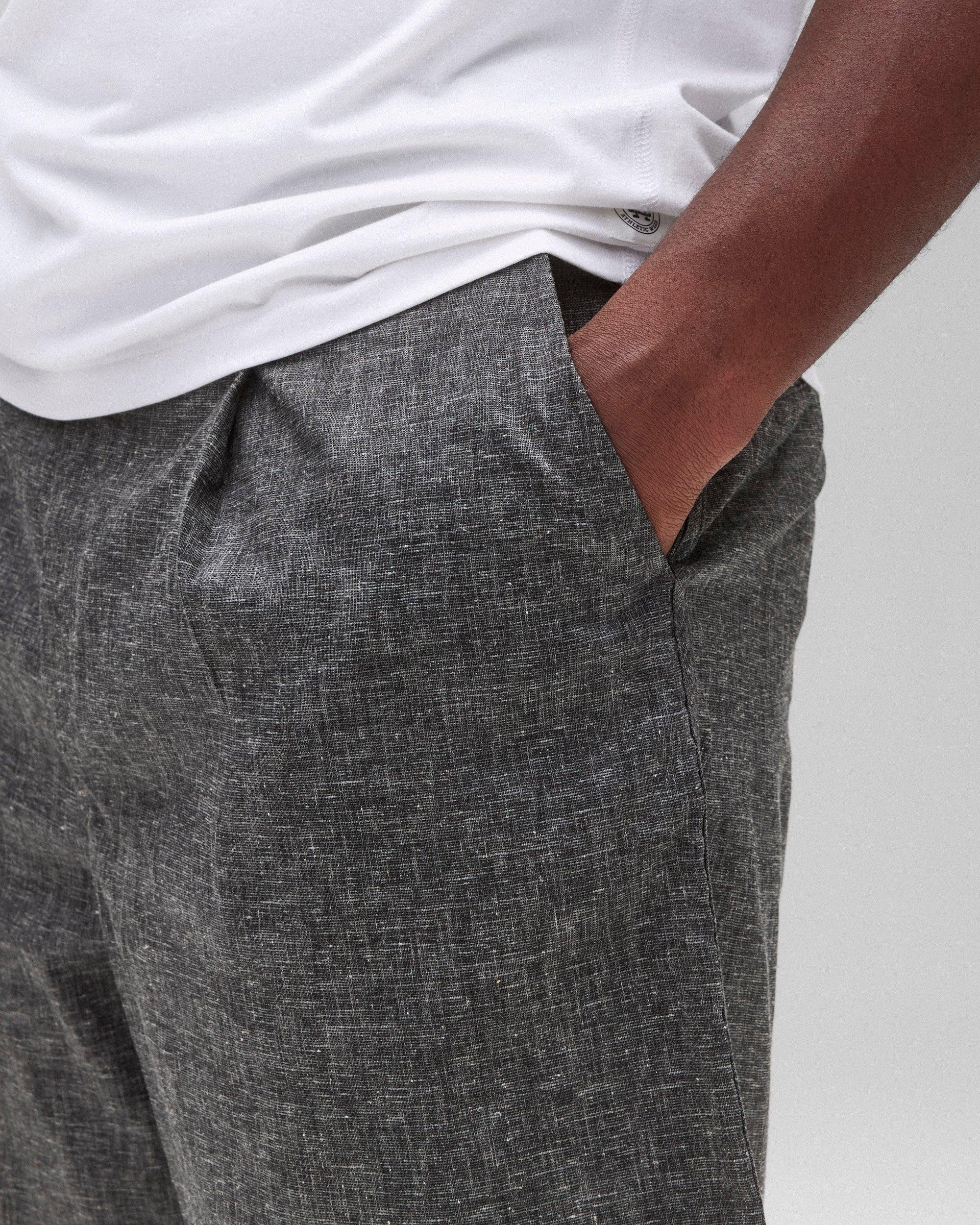 Solotex Linen Pavilion Relaxed Short 10" Male Product Image