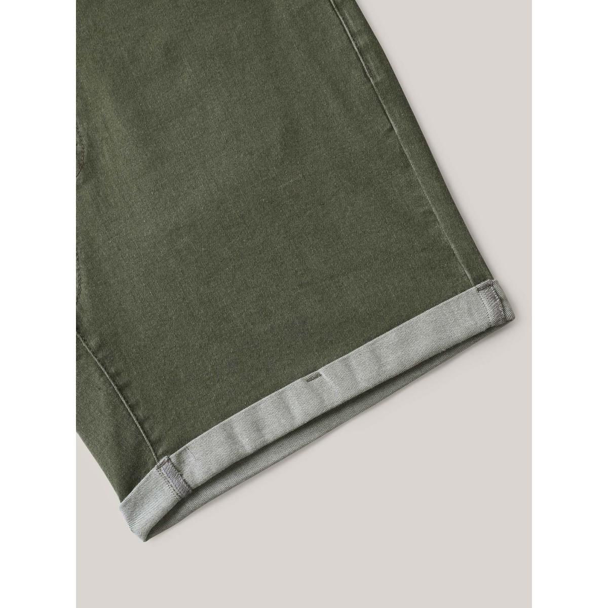 Plus Size High-Rise Classic Cut Denim Shorts Women Denimgreen Medium stretch Everyday-Casual Slanted pocket Workwear Essentials Denim Shorts BloomChic 20/2X Product Image