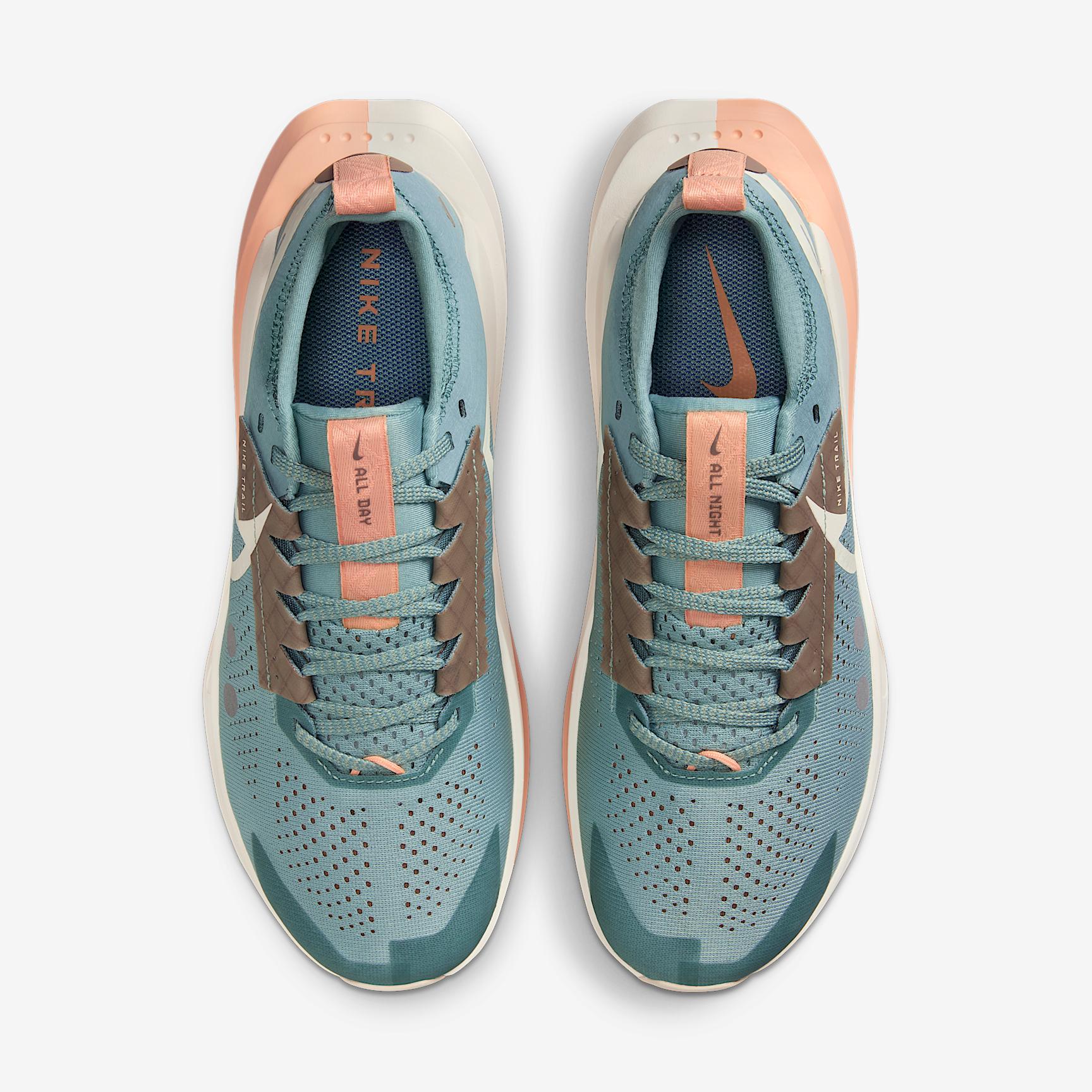 Nike Women's Zegama 2 Trail Running Shoes Product Image