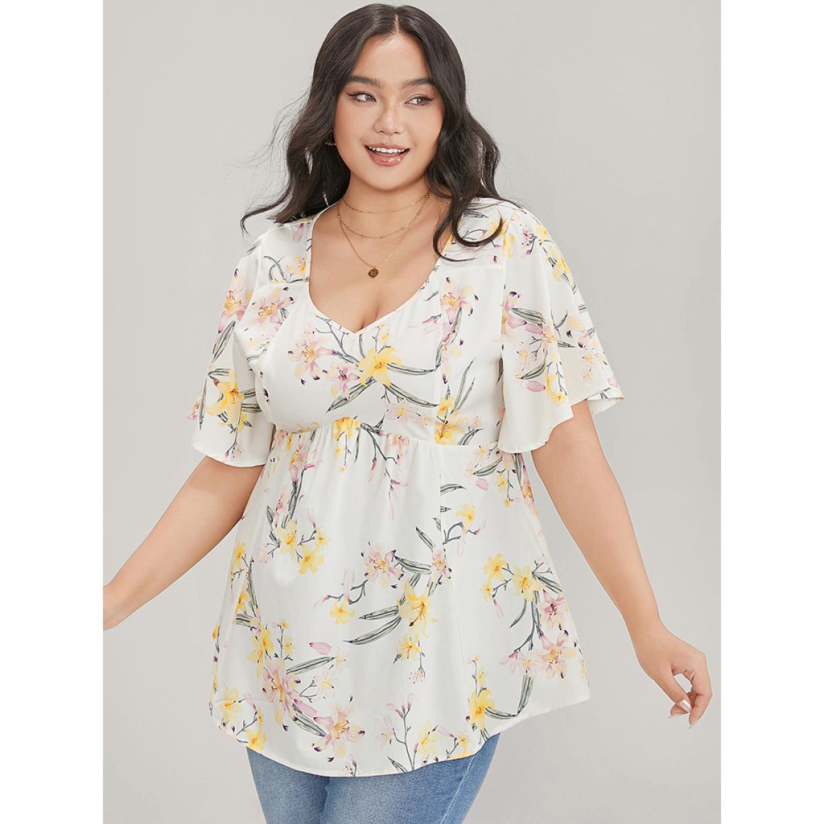Plus Size Ivory Floral Print V Neck Ruffle Sleeve Blouse Women Elegant Short sleeve V-neck Dailywear Blouses BloomChic 30/6X Product Image