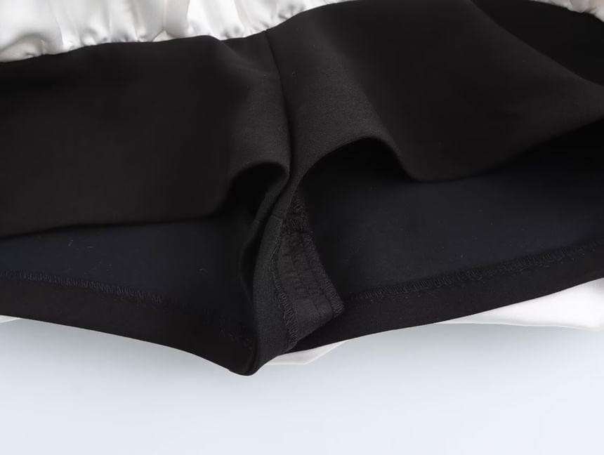Sleeveless Boatneck Two Tone Ruffle Romper Product Image