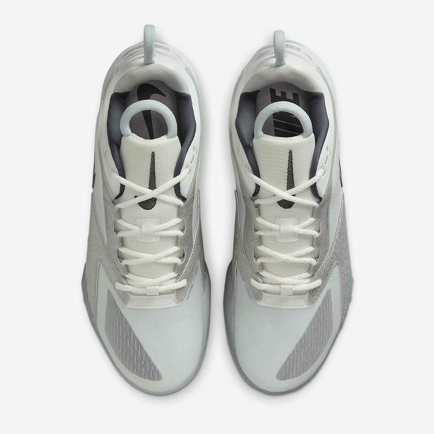 Nike HyperAce 3 SE Volleyball Shoes Product Image