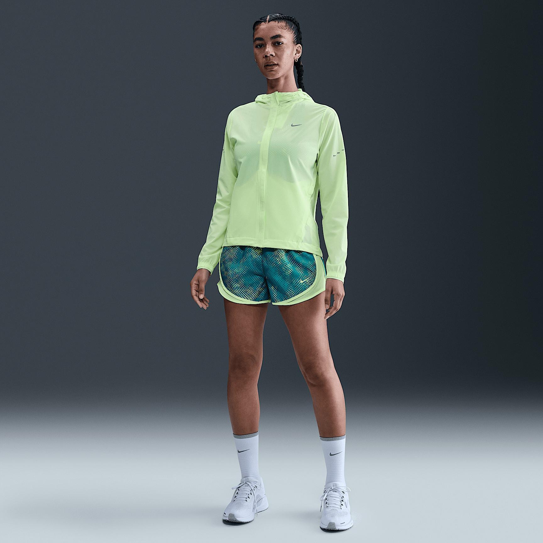 Nike Swift Women's Repel Packable Running Jacket Product Image