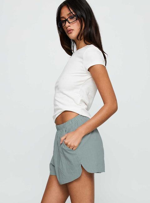 Fealure Shorts Green Product Image