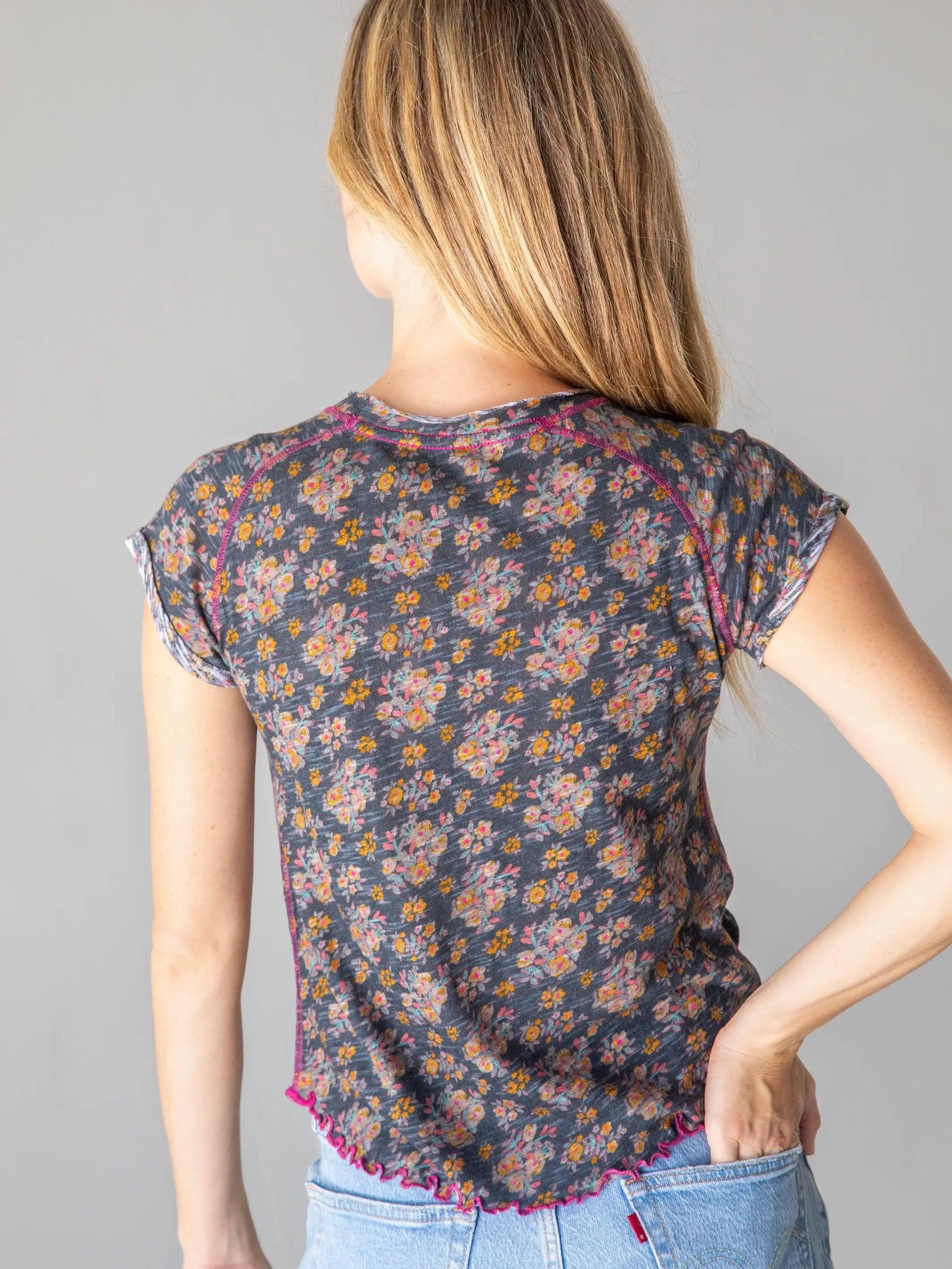 Lily Cotton Short Sleeve Tee Shirt - Slate Floral Blooms Product Image