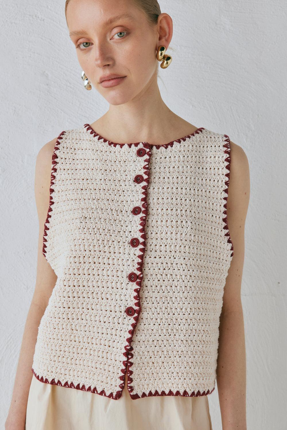 Stella Knit Vest Cream Product Image