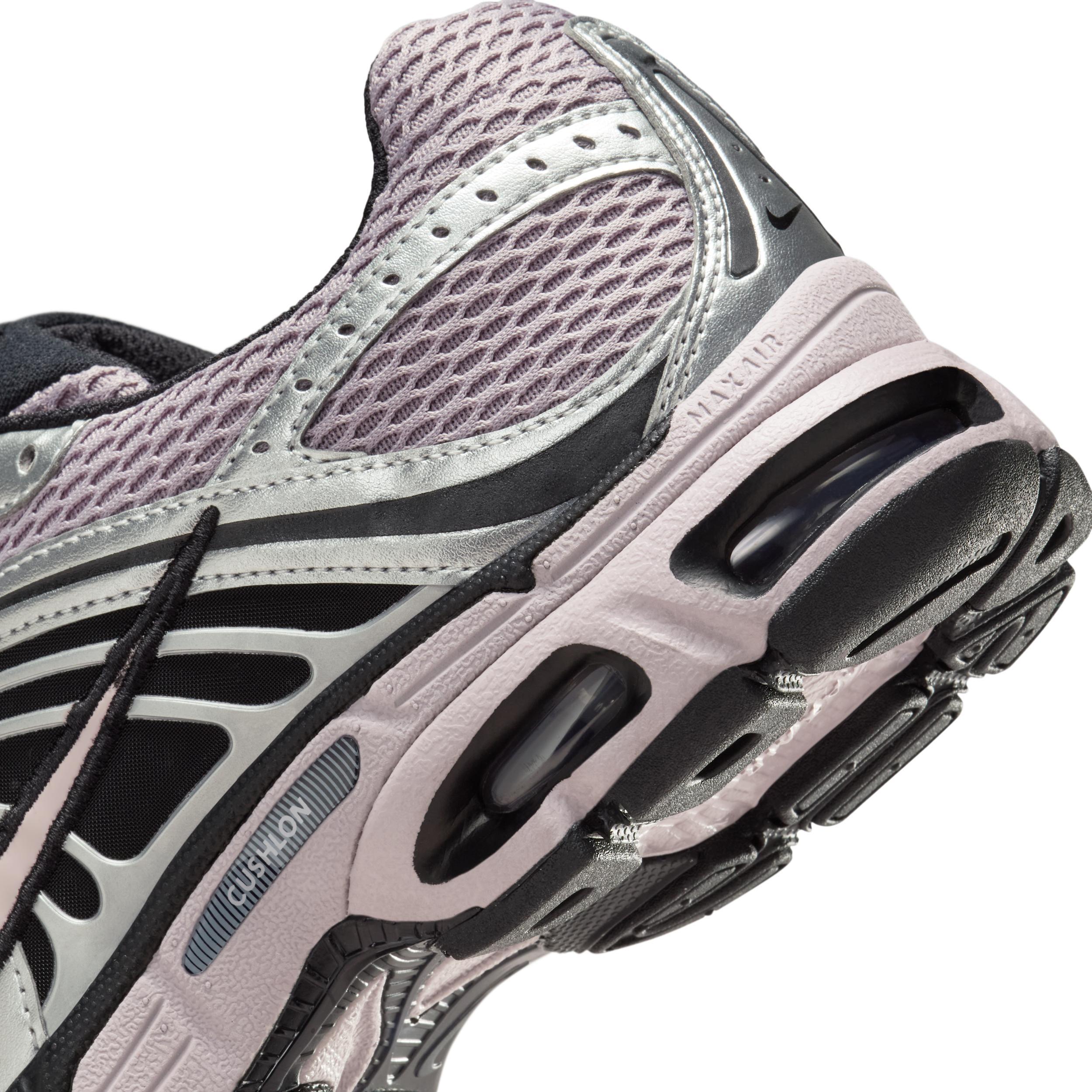 Nike Women's Air Max Moto 2K Shoes Product Image