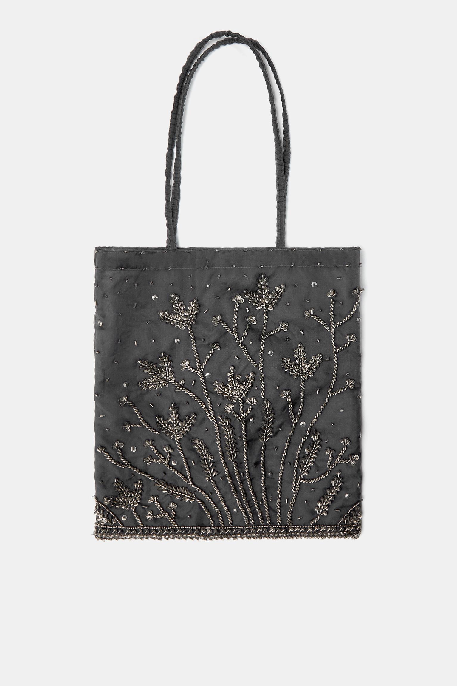 Beaded bag Product Image