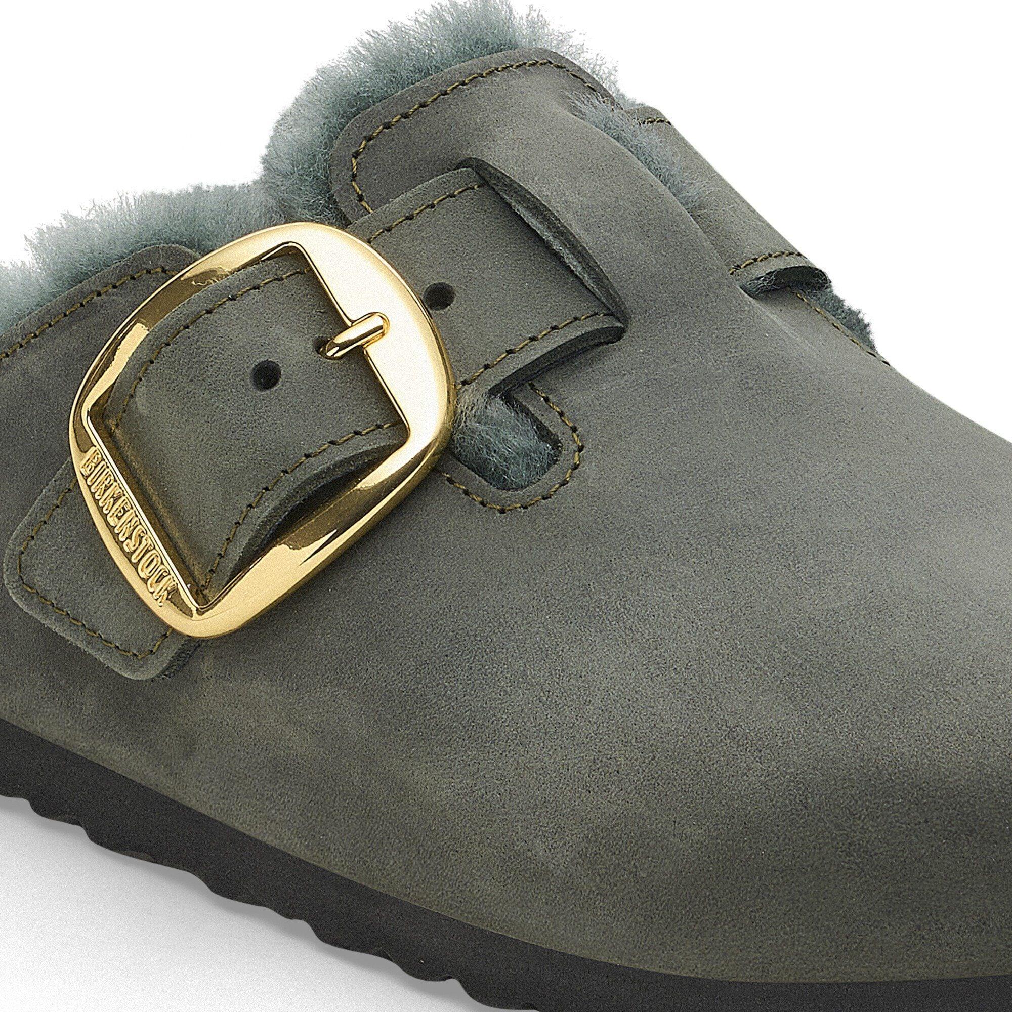 Boston Big Buckle Shearling Oiled Leather Zinfandel Product Image