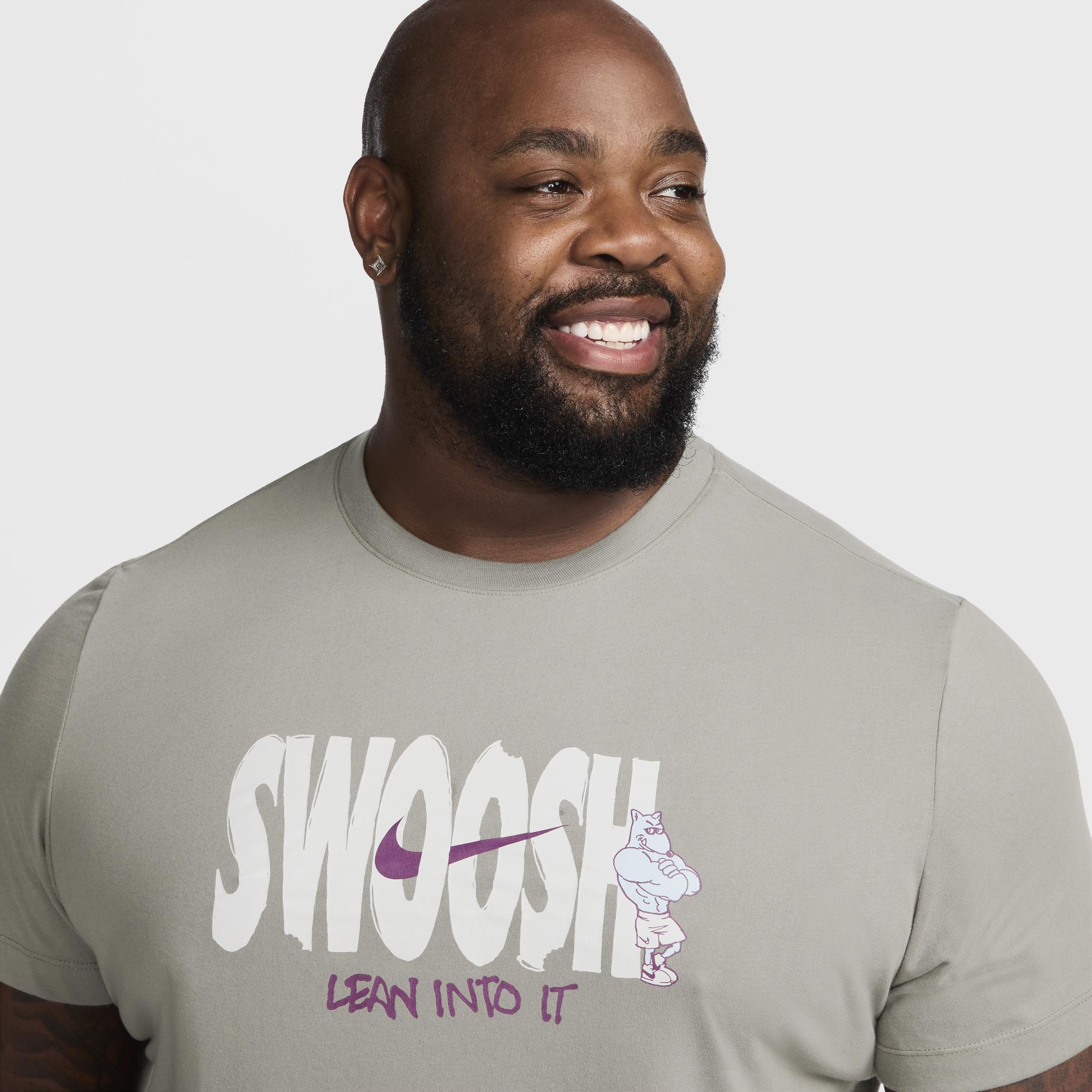 Nike Men's Dri-FIT Fitness T-Shirt Product Image
