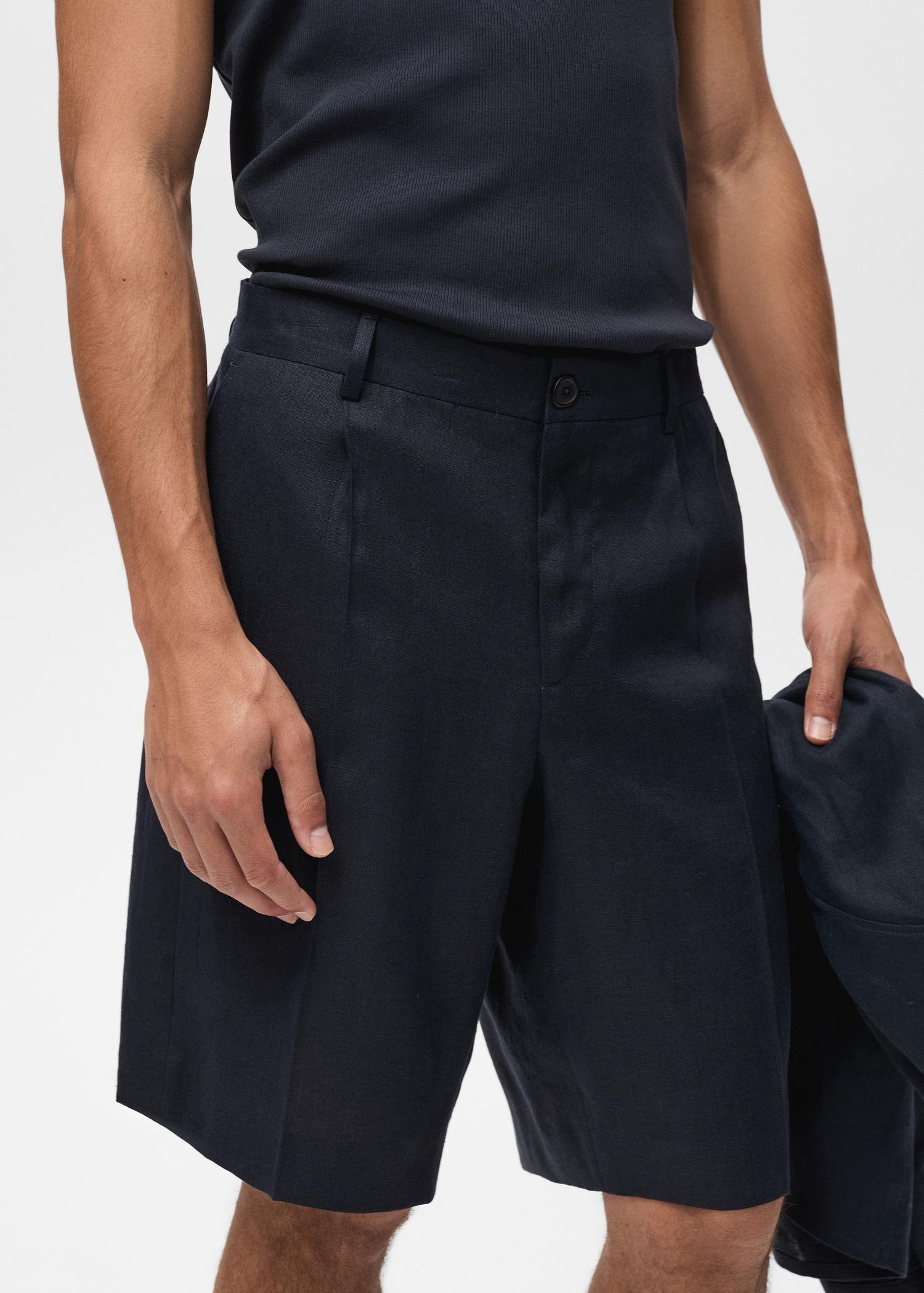 Slim-fit 100% linen bermuda shorts - Men | MANGO USA Product Image