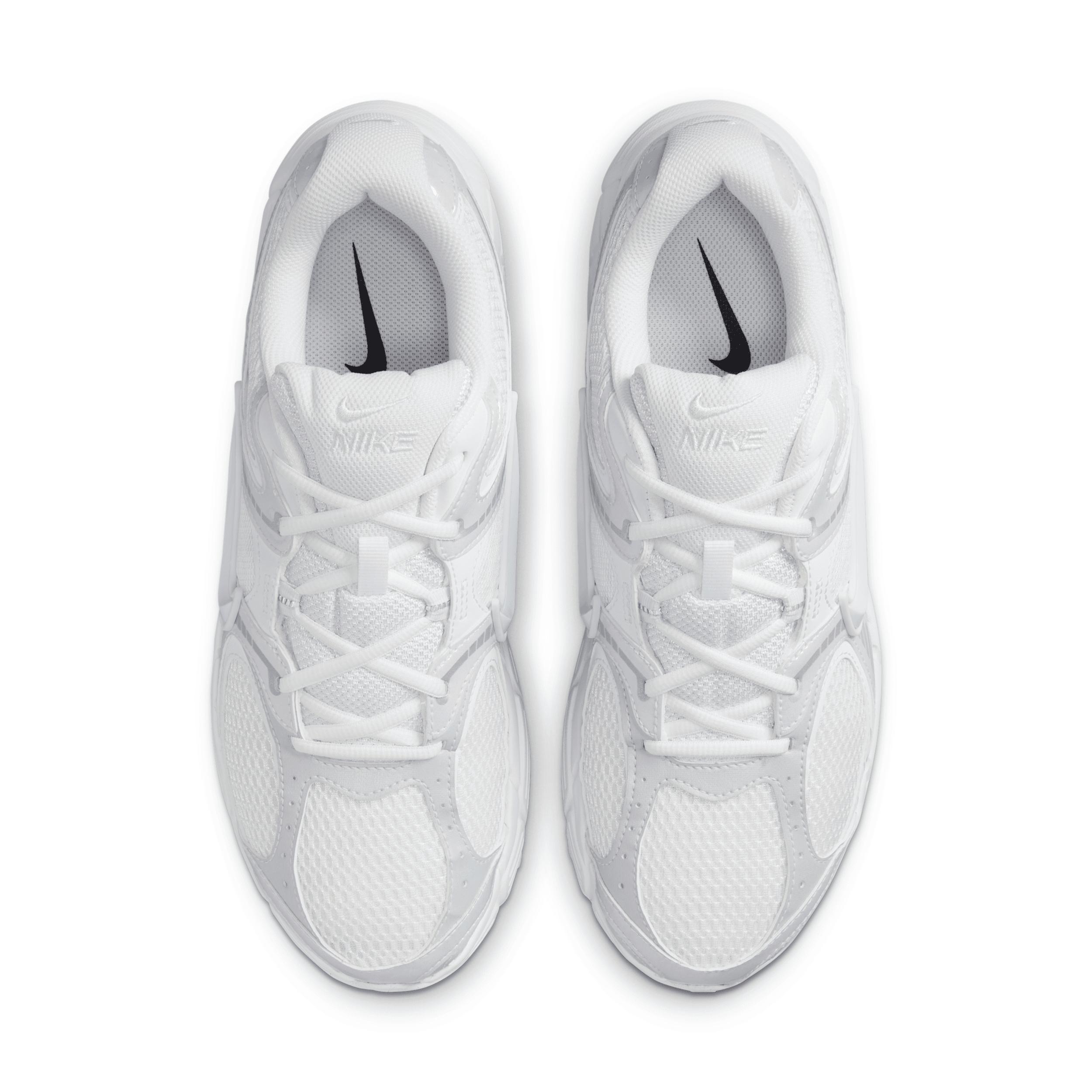 Nike Men's V5 RNR Shoes Product Image