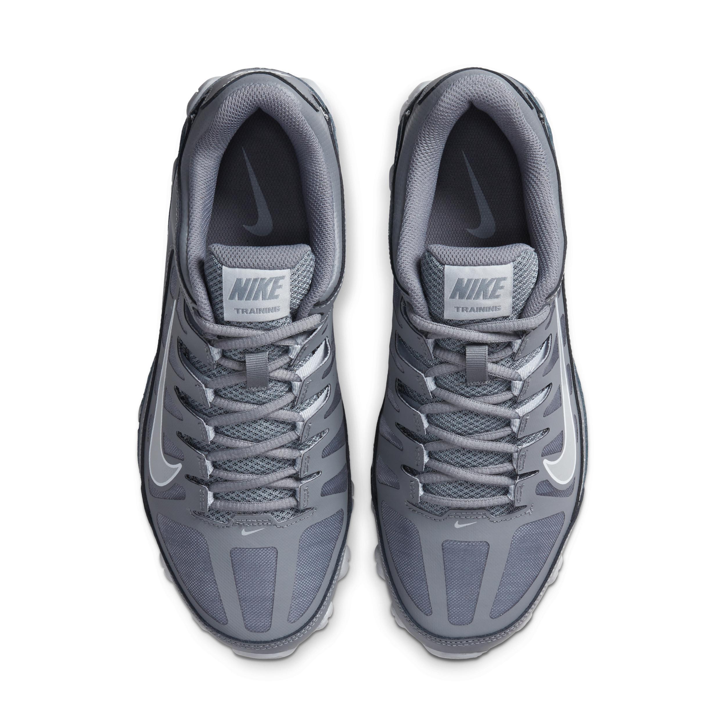 Nike Men's Reax 8 TR Workout Shoes Product Image