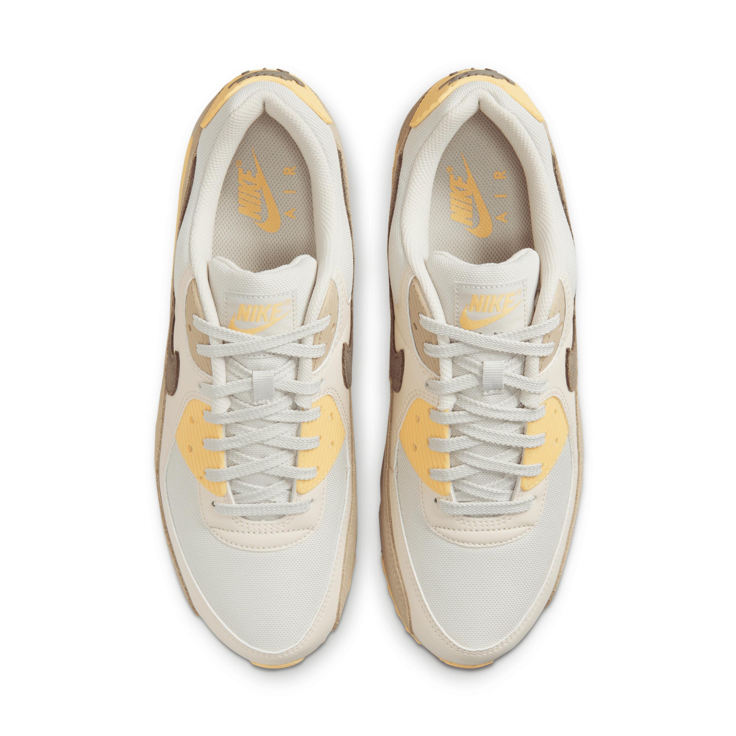 Nike Men's Air Max 90 Shoes Product Image