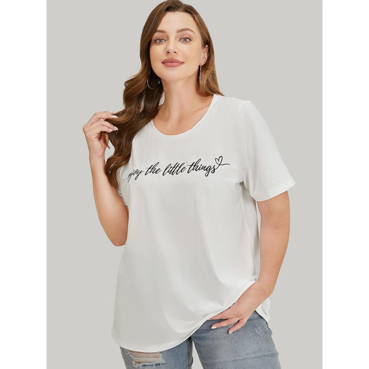 Plus Size Heart & Slogan Print Graphic T-shirt White Women Casual Positive slogan Dailywear T-shirts BloomChic 22-24/3X Product Image