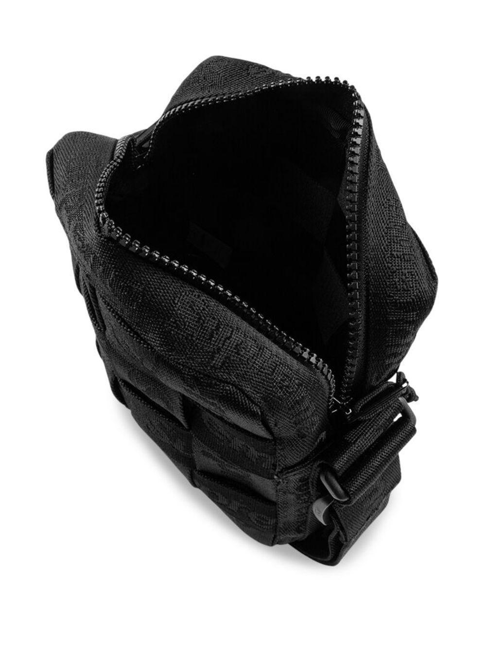 Woven messenger bag Product Image
