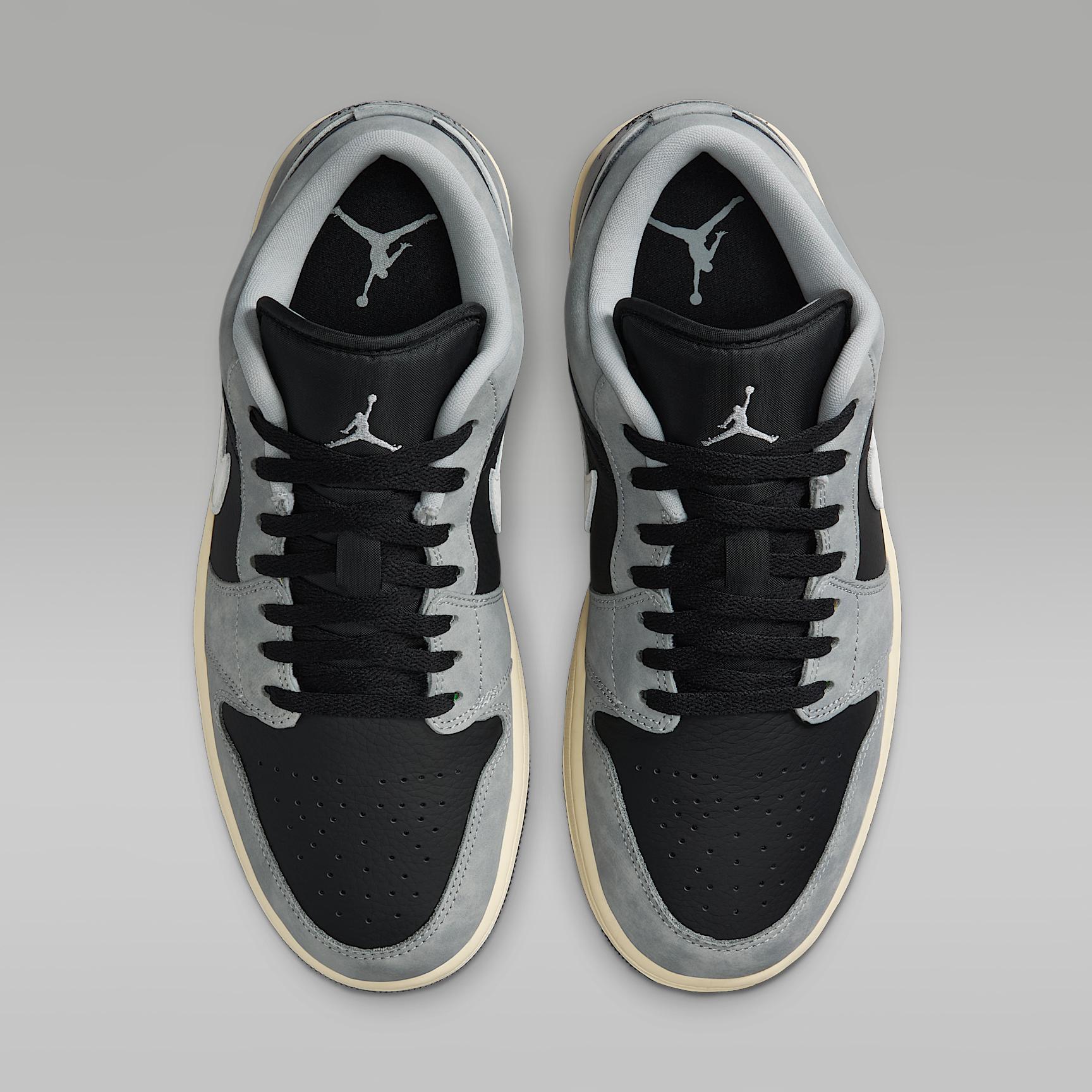 Men's Air Jordan 1 Low SE Shoes Product Image