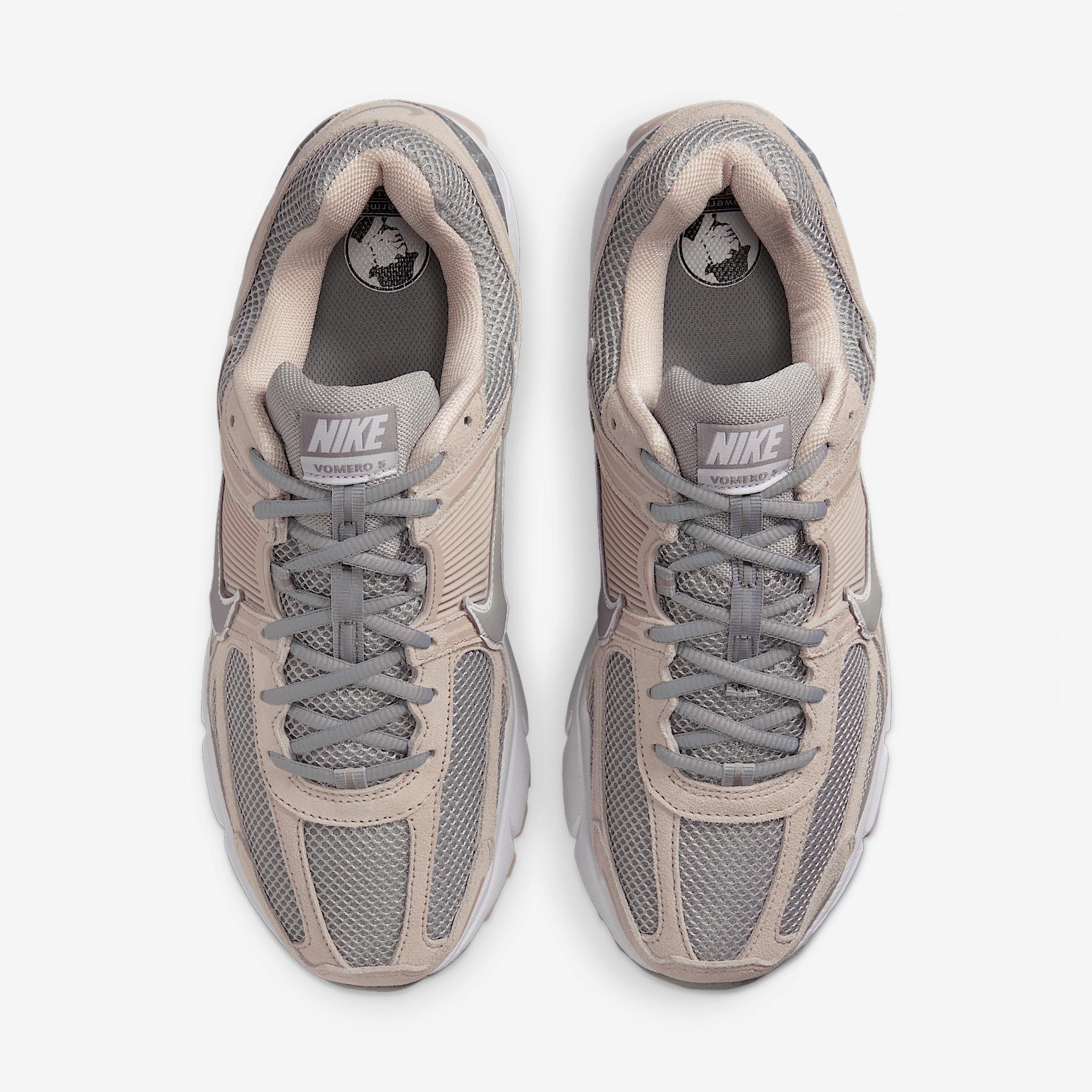 Nike Men's Zoom Vomero 5 Shoes Product Image